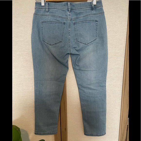 J.Jill Authentic Fit Slim Ankle Jeans | size: 2 Petite - Picture 3 of 9